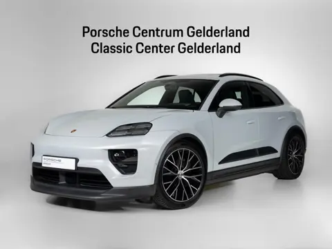 Porsche Macan 4