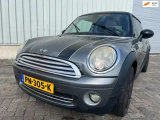 Mini 3-Deurs 1.6 Cooper Chili - Front Schade - Motor Loopt Onregelmatig