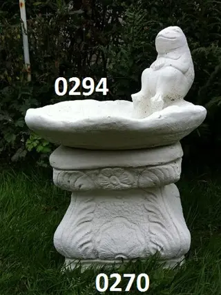 Waterbak kikker. 0294 & 0270