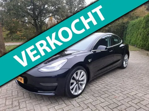 Tesla Model 3 Long Range AWD 75 kWh autopilot