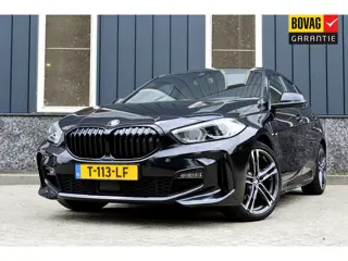 BMW 1-serie 118i M-Sport Rijklaarprijs-Garantie Panorama dak Sport Interieur Led Camera Live cockpit