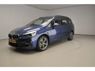 BMW 2 Serie Gran Tourer 218i LED | HUD | Trekhaak | Panoramadak | Sportstoelen | DAB | Hifi speakers