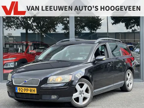 Volvo V50 2.4i Momentum | Nieuw binnen | Airco | Cruise | Trekhaak