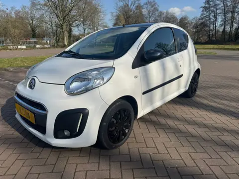 Citroen C1 1.0 "Two-Tone" uitvoering Airco / Elek ramen