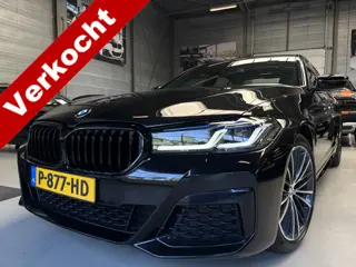 BMW 5 Serie 520i Edition Plus M pakket, Schuifdak, 19inch Sfeerverlichting