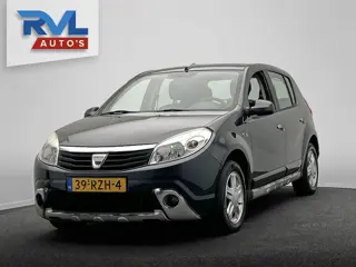 Dacia Sandero 1.6 Lauréate | Trekhaak | Airco | Lichtmetaal |