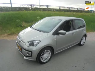Volkswagen Up! Volkswagen Up 1.0 Benzine airco lmv navigatie pdc 139.000km