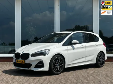 BMW 2-serie Active Tourer 220i High Executive M-Sport - Leder - Panorama - Head UP - 1e eigenaar