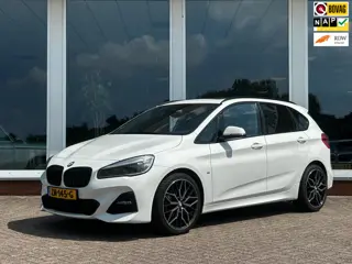 BMW 2-serie Active Tourer 220i High Executive M-Sport - Leder - Panorama - Head UP - 1e eigenaar
