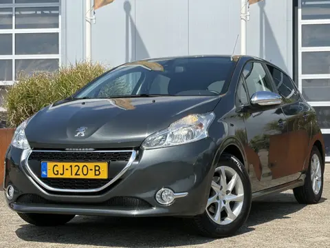 Peugeot 208 1.2 PureTech Style Pack 82pk | Distributieriem vervangen | Bluetooth | Cruise control | 