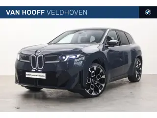 BMW iX3 50 xDrive M Sport / Panoramadak / Trekhaak / Parking Assistant Professional / Stuurverwarmin