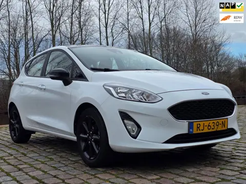 Ford Fiesta 1.1 Trend Airco navigatie usb cruis control parkeer sensor
