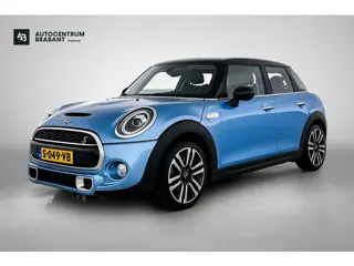 Mini 5-Deurs 2.0 Cooper S Chili LAGE KM!! | 192PK | Carplay | JCW Stuur | AchterCam | Goed onderH | 