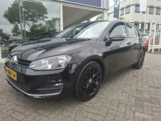 Volkswagen Golf 1.2 TSI Highline / navigatie / trekhaak / camera