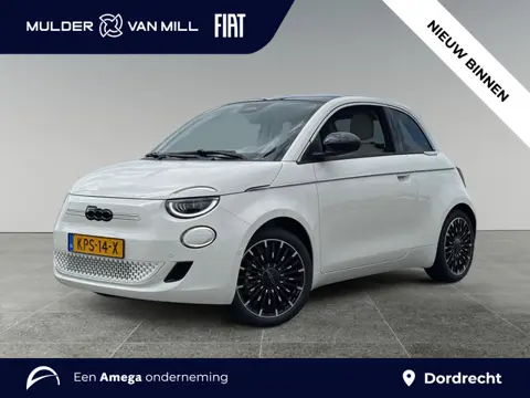 Fiat 500 La Prima 42 kWh | NAVI | CARPLAY | STOELVERW. | LEDER | PANODAK |
