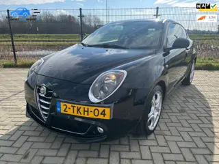 Alfa Romeo MiTo 0.9 TwinAir Esclusivo | PDC achter | Leder | 2e eigenaar |