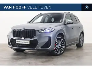 BMW X1 xDrive30e M Sport Automaat / Panoramadak / Sportstoelen / Comfort Access / Head-Up / 	Harman-