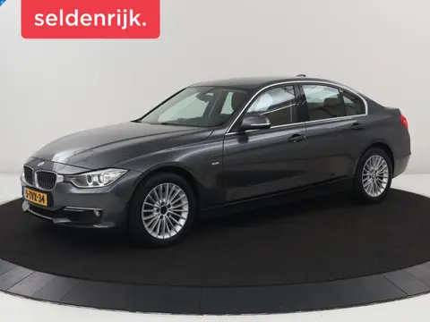 BMW 3-serie 320i High Executive | Leder | Sportstoelen | Stoelverwarming | Full LED | Cruise control