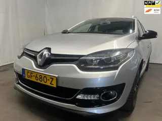 Renault Mégane Estate 1.2 TCe Bose - BPM - Motorlamp - Schade