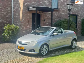 Opel Tigra TwinTop 1.8-16V Sport airco