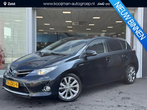 Toyota Auris 1.8 Hybrid Lease 17 inch | Airco | Parkeercamera | Panoramadak