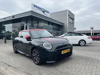 MINI 3-deurs Cooper SE John Cooper Works M 54.2 kWh pano.dak, stuurverwarming, Leer, etc