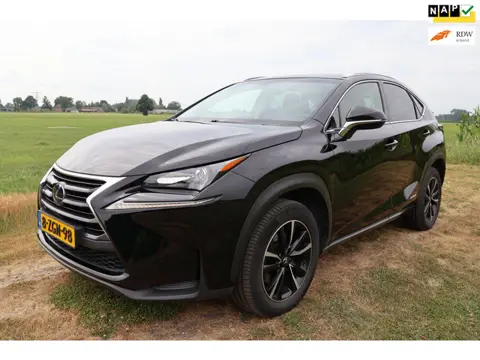 Lexus NX 300h AWD 25th Edition|Trekhaak|Leer|Dealer onderhouden|Stoelverwarming|NL-Auto-NAP|