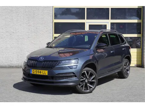 Škoda Karoq 1.5 TSI ACT 150PK! Automaat Sportline Business BJ2019 Lmv 18" | Led | Pdc | Navi | App-C