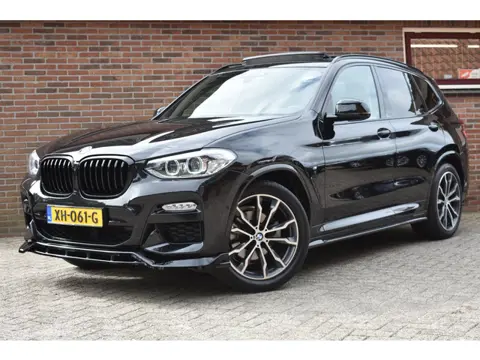 BMW X3 XDrive20i High Executive '19 LED Pano Leder Clima M Pakket