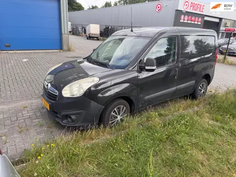 Opel Combo 1.6 CDTi L1H1 Motor defect