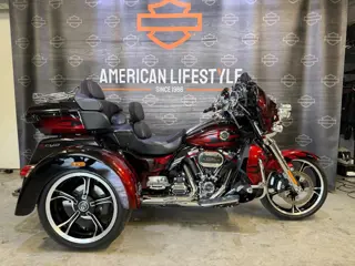 Harley-Davidson - Davidson Touring Trike Tri Glide Ultra CVO FLHTCUTGSE