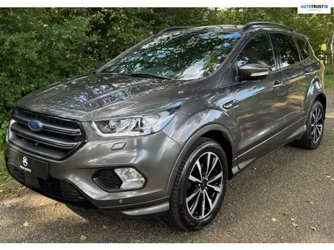 Ford Kuga 1.5 ST Line 150PK CAMERA CLIMA TREKHAAK ZEER MOOIE AUTO