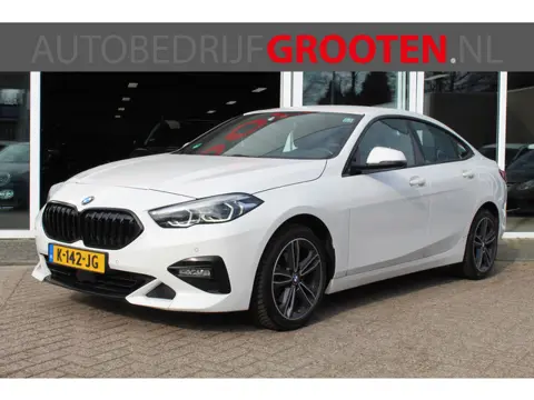 BMW 2 Serie Gran Coupé 218i Executive Edition//Stoelverwarming!!