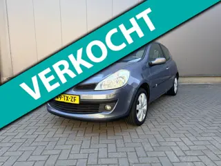 Renault Clio 1.6-16V Privilège