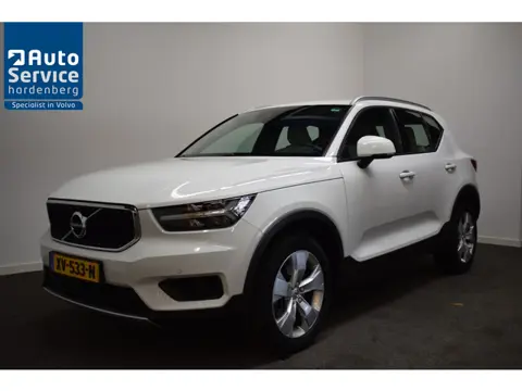 Volvo XC40 2.0 T4 190pk AUT8 Momentum Trekhaak 1800kg/ Leer/ Stoelverw./ Camera/ Adapt. Cruise