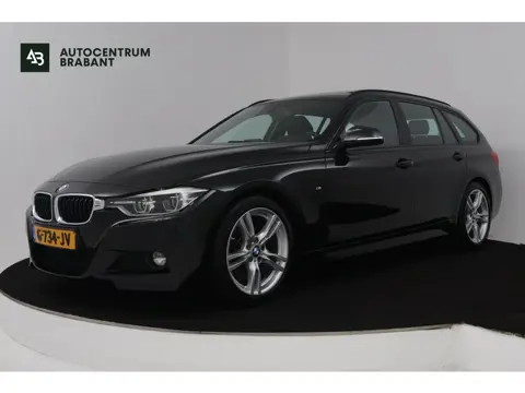 BMW 3-serie Touring 330i High Executive (PANORAMADAK, STOELVERWARMING, LEER, NAVIGATIE, PARKEERSENSO
