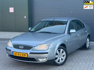 Zeer Nette Ford Mondeo 2.0-16V Futura | AUTOMAAT | NAP | TRK