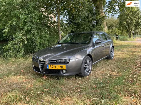 Alfa Romeo 159 Sportwagon 1.9 JTS, APK 5/27, leuke vak.auto!