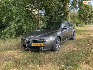 Alfa Romeo 159 Sportwagon 1.9 JTS, APK 5/27, leuke vak.auto!