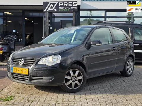 Volkswagen Polo 1.4-16V Comfortline |AUTOMAAT|AIRCO|CRUISE