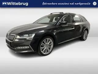 Škoda Superb Combi 1.4 TSI iV Laurin & Klement / AUTOMAAT/ PANO/ TREKHAAK/ LEER/ STANDKACHEL/ DCC/ A