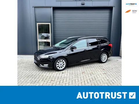 Ford Focus Wagon 125pk Titanium CLIMA | KEYLESS | CARPLAY | SYNC 3 | STOELVERWARMING | NAVI | STUURV
