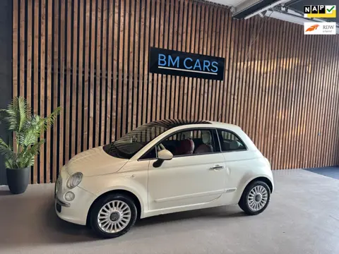 Fiat 500 1.2 Lounge Airco, Panodak, Rood leer