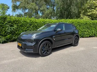 Lynk & Co 01 1.5 Plug-in Black Edition | Panoramadak|360 Camera