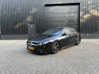 Mercedes-Benz A-klasse 180 D AMG LINE|PANO|SFEER|LIMO 360 CAMERA