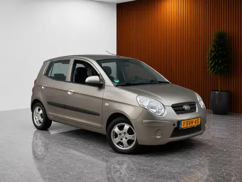 Kia Picanto 1.1 X-clusive NIEUWE APK (CARPLAY, ACHTERCAMERA, ELEKTRISCHE RAMEN, AIRCO, ETC)