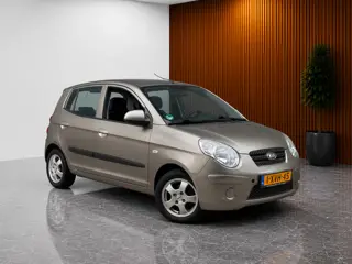 Kia Picanto 1.1 X-clusive NIEUWE APK (CARPLAY, ACHTERCAMERA, ELEKTRISCHE RAMEN, AIRCO, ETC)