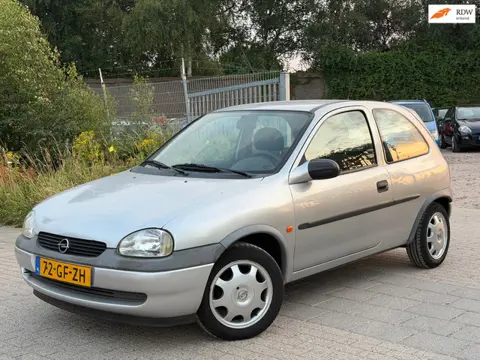 Opel Corsa 1.2i-16V Onyx