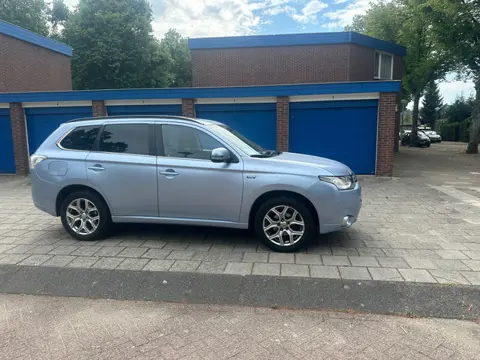 Mitsubishi Outlander 2.0 PHEV instyle