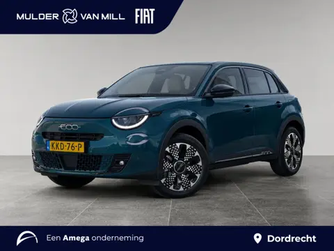 Fiat 600e La Prima EV 54kWh 156pk | PACK DOLCE VITA | PACK WINTER | NAVI | APPLE CARPLAY / ANDROID A